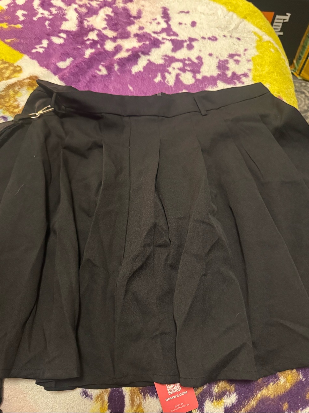 ROMWE Black Pleated Skater Skirt